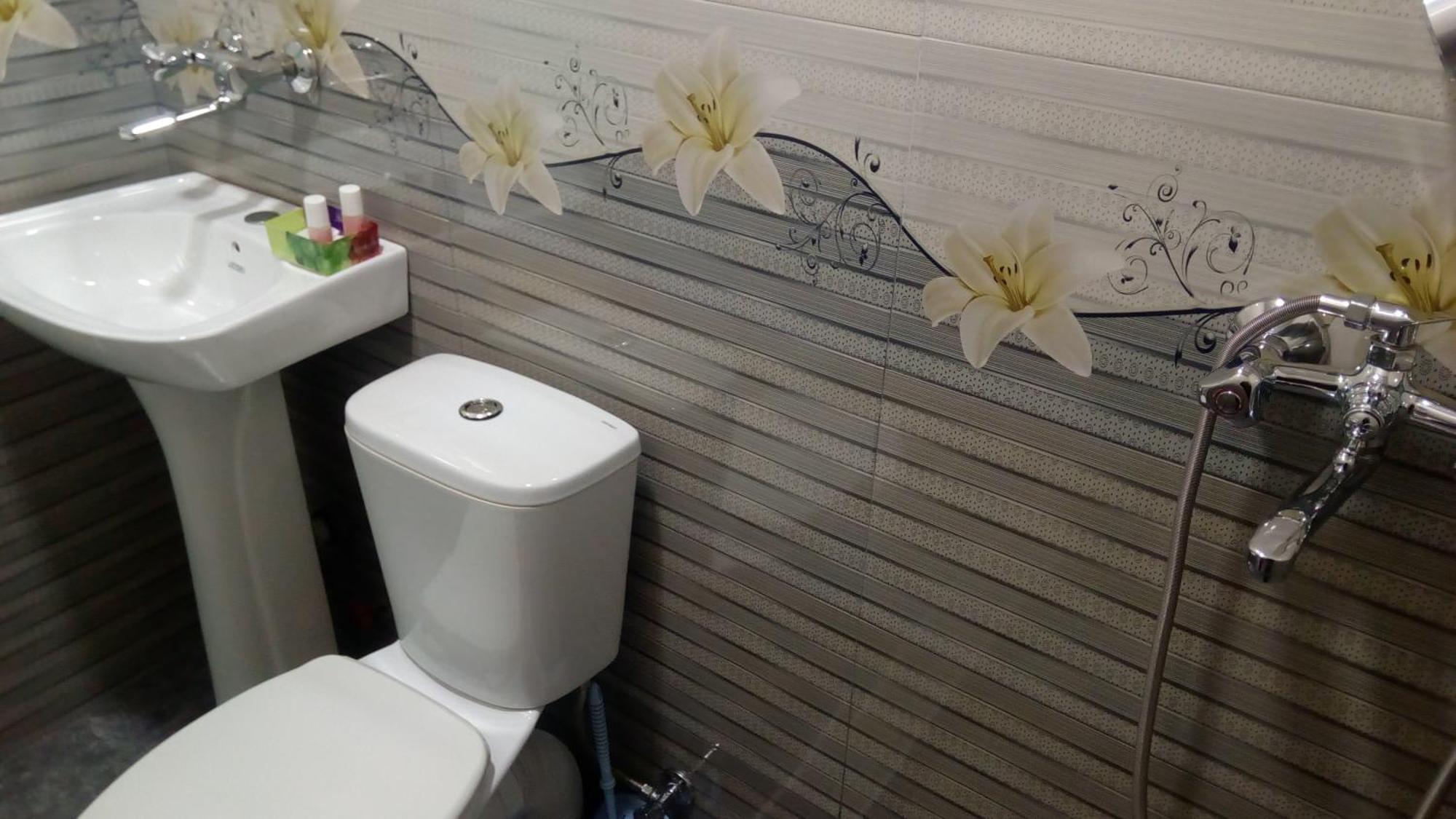 Hotel Isani Tbilisi Kamer foto