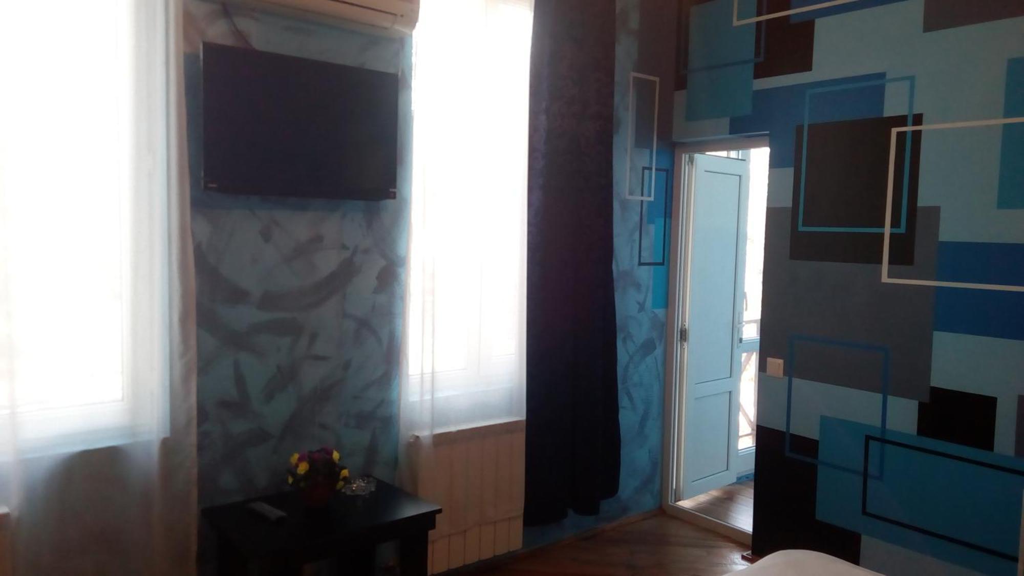 Hotel Isani Tbilisi Kamer foto