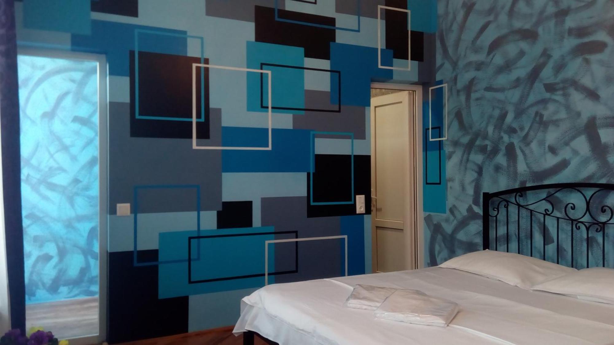 Hotel Isani Tbilisi Kamer foto